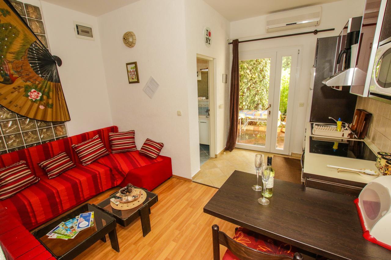 Apartments Finida Poreč Exteriör bild